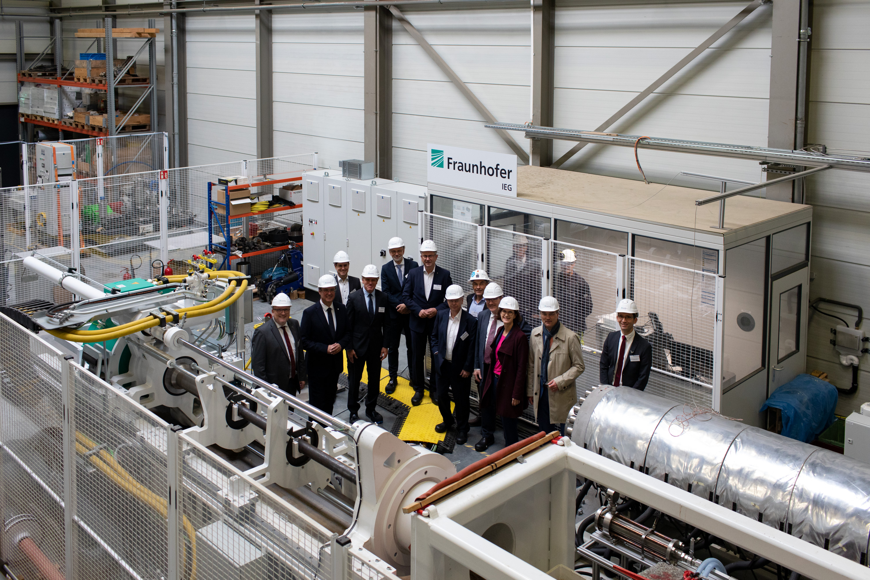 Gäste der Gründungsveranstaltung konnten im Technikum des Fraunhofer IEG die Versuchsanlage match.BOGS besichtigen. Gäste der Gründungsveranstaltung konnten im Technikum des Fraunhofer IEG die Versuchsanlage match.BOGS besichtigen.