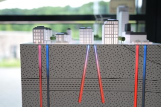 In der Stele »Wärmewende« visualisiert das Fraunhofer IEG die geothermischen Energietechnologien des Untergrundes.